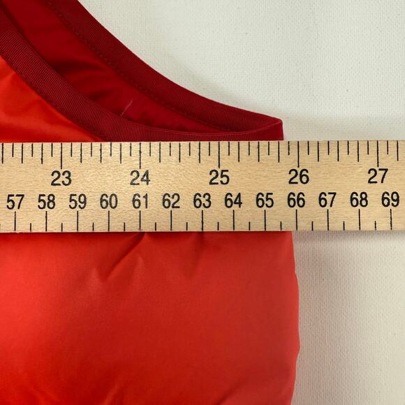 Nike Red Puffer Vest Men’s XXL Quilted Zip Front Logo Athletic Outerwear - Picture 9 of 9